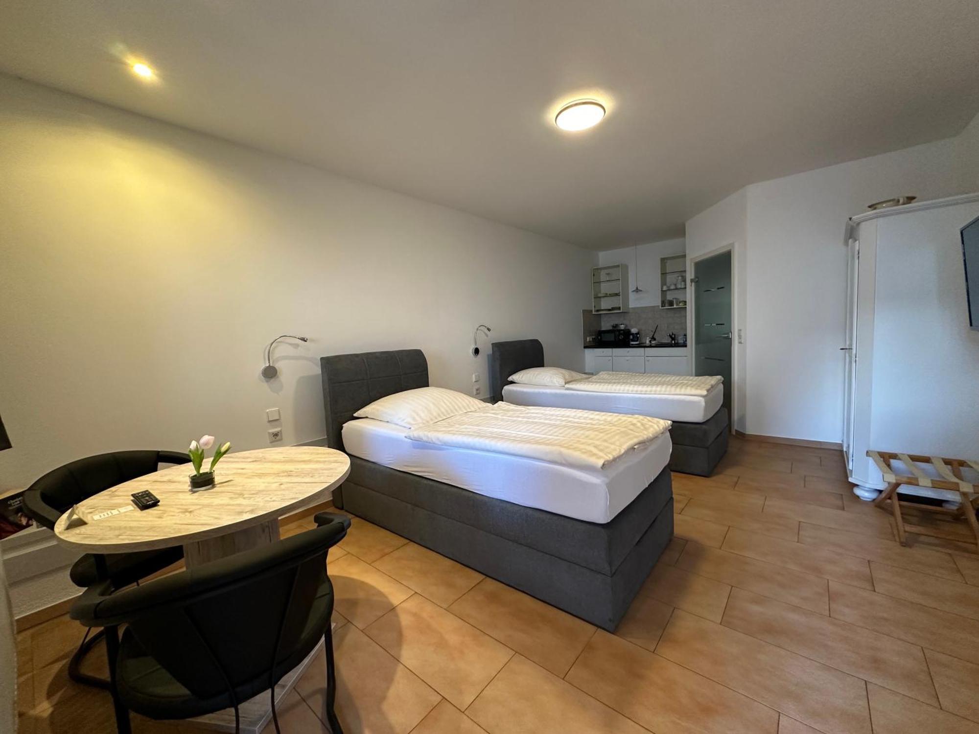 Pension Schramm Карлсруэ Экстерьер фото